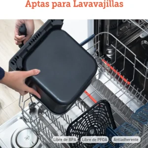 La Cosori Dual Blaze tiene el cajón apto para lavavajillas para facilitar su limpieza